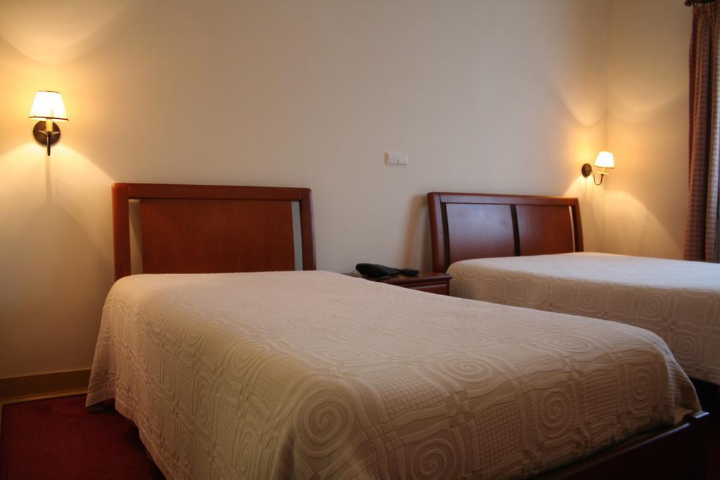 Residencial Dom Duarte Hotel Viseu Buitenkant foto